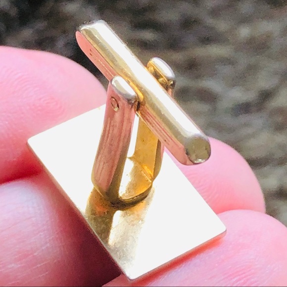 Vintage men’s Hickok gold textured design rectangle cuff links - Picture 6 of 8